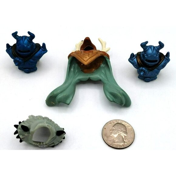 Armor Cowls Imaginext Character Toy Plastic Accessories Vintage Lot 4 piece - Picture 2 of 15